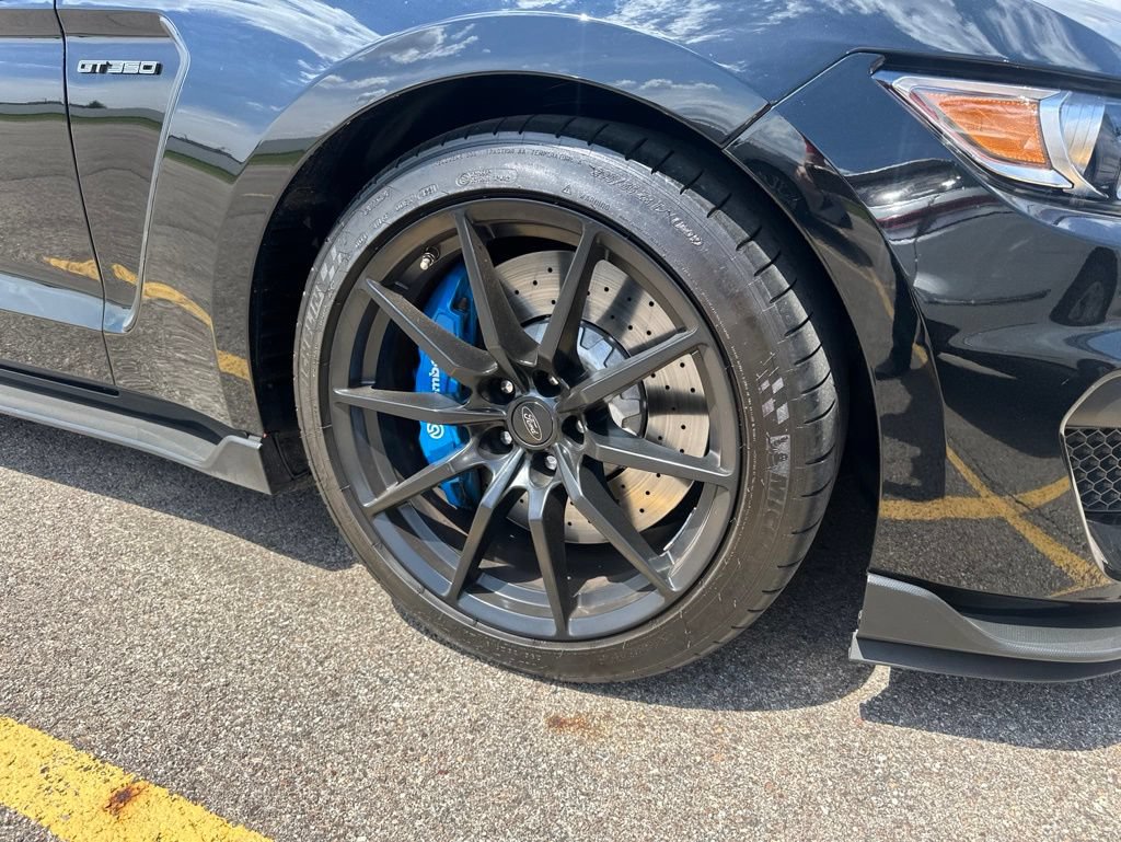 Certified 2017 Ford Mustang Shelby GT350 RWD image 3