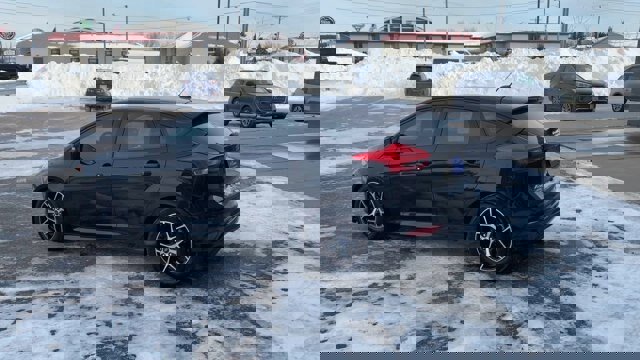 Certified 2017 Ford Focus SE w/ SE Sport Package image 7