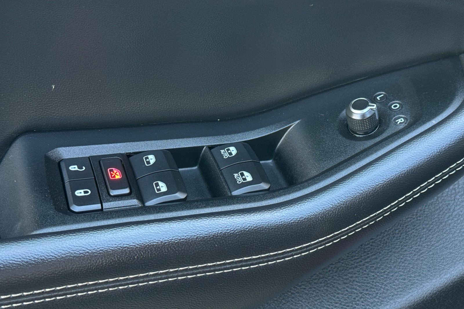 Used 2023 Jeep Grand Cherokee 4WD 4xe image 12