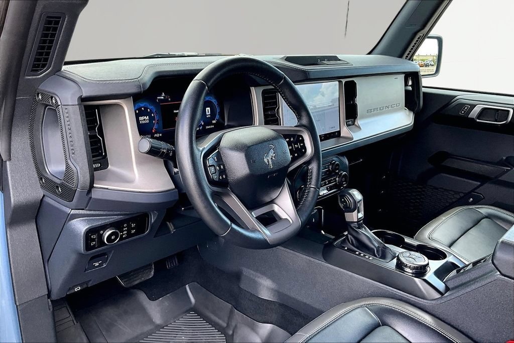 Certified 2025 Ford Bronco Outer Banks AWD/4WD image 14