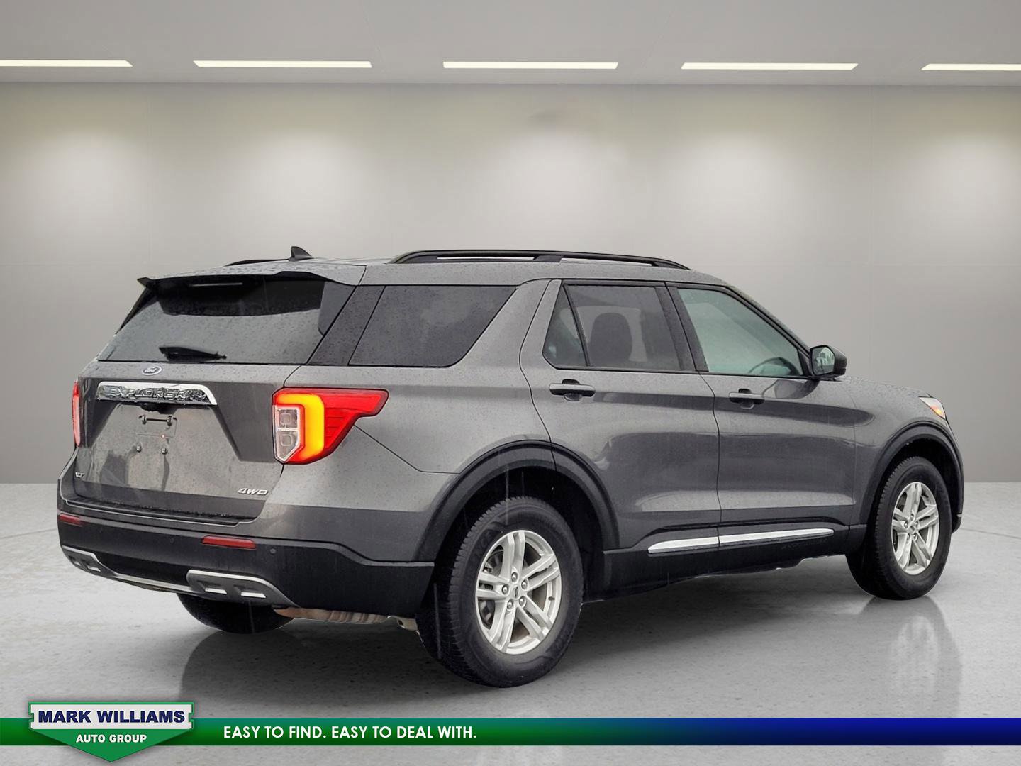 Certified 2023 Ford Explorer XLT w/ Equipment Group 202A image 5