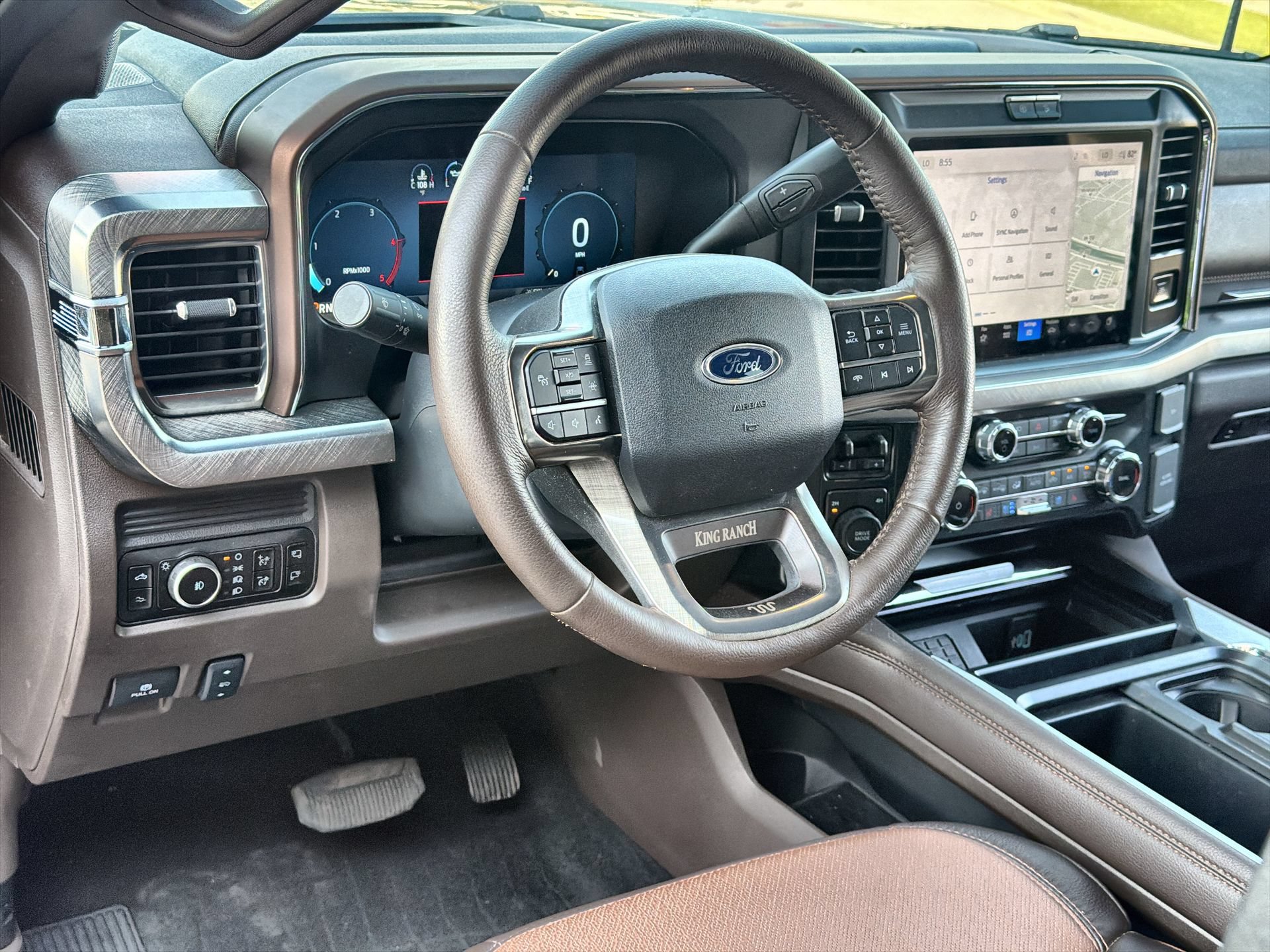 Certified 2025 Ford F250 King Ranch AWD/4WD image 14