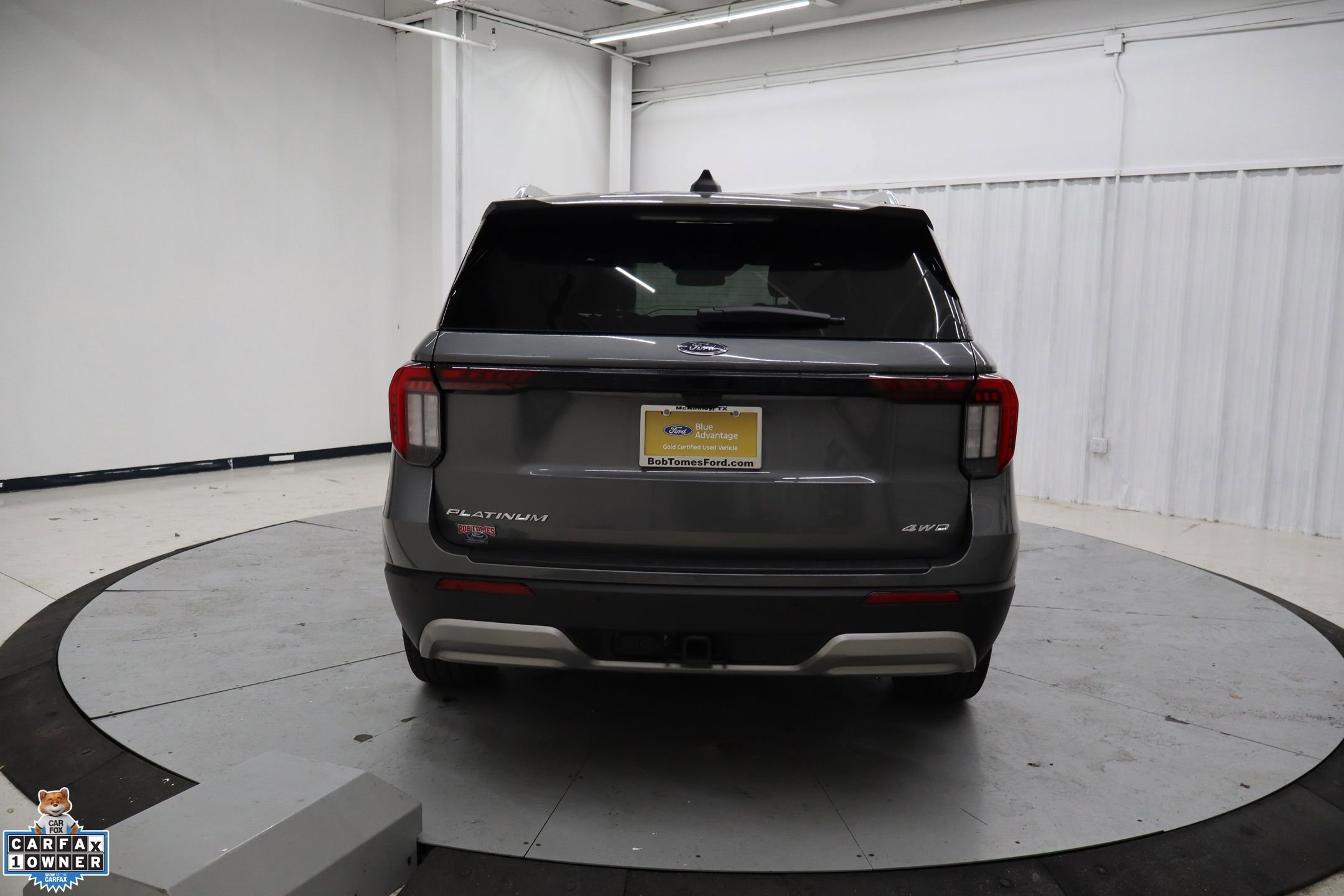 Certified 2025 Ford Explorer Platinum w/ LUX Leather Package image 2