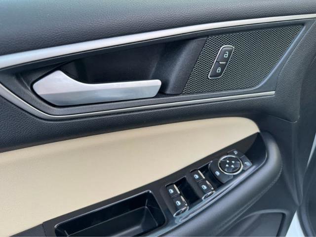 Certified 2020 Ford Edge SEL w/ Convenience Package image 14