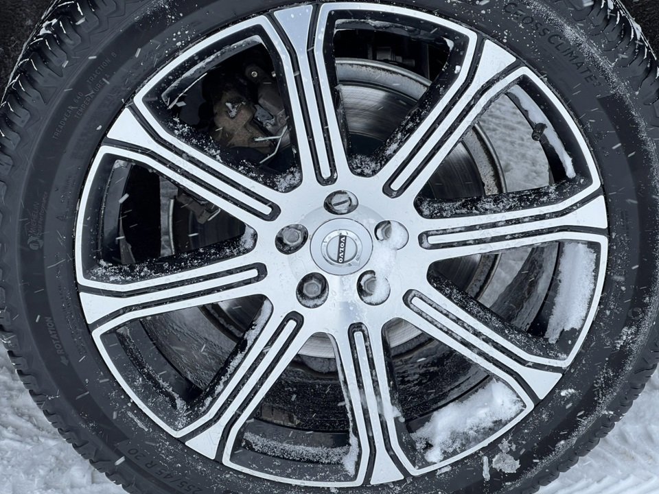 Used 2020 Volvo XC60 T6 Inscription w/ Protection Package Premier image 14