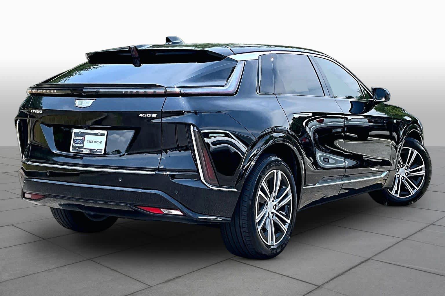 Used 2025 Cadillac Lyriq Luxury RWD image 13