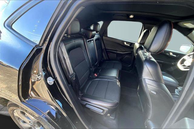 Certified 2023 Ford Escape ST-Line w/ Tech Pack #1 image 32