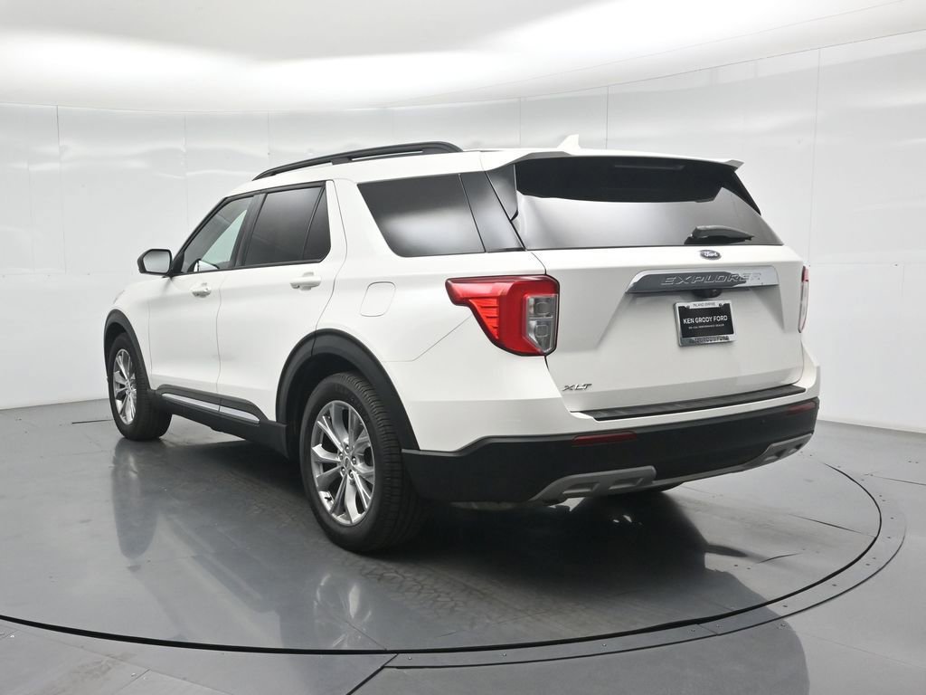 Certified 2021 Ford Explorer XLT w/ Equipment Group 202A RWD image 28