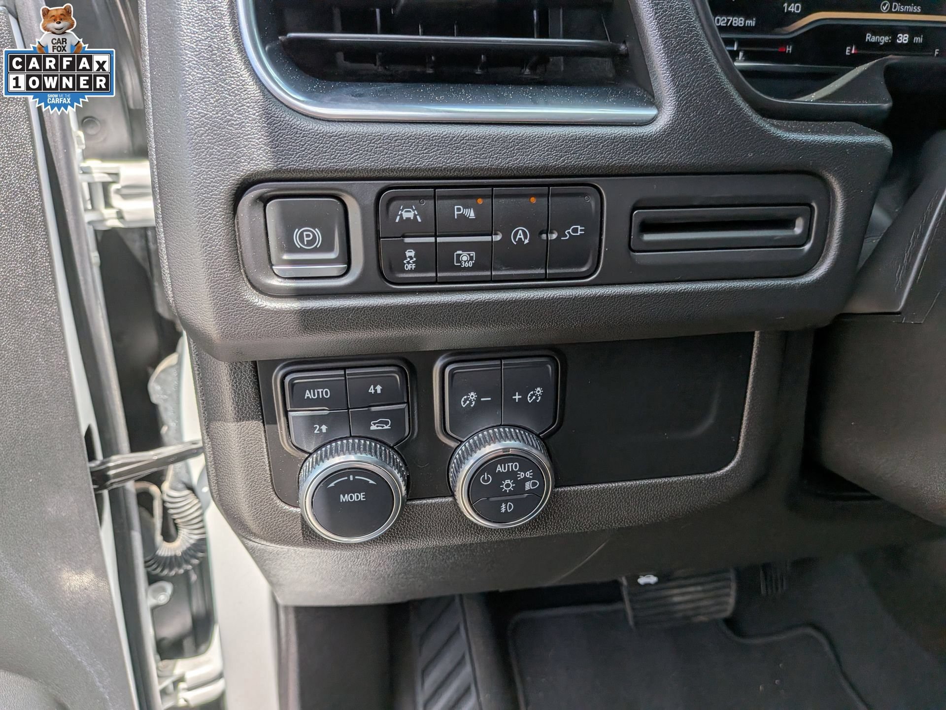 Used 2022 GMC Yukon SLT w/ SLT Luxury Package AWD/4WD image 27