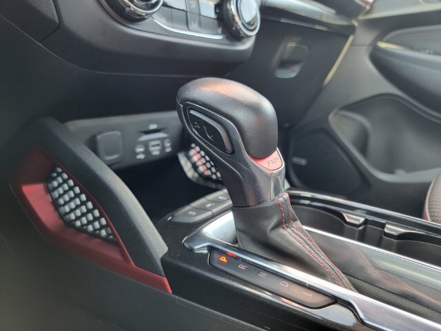 Used 2022 Chevrolet TrailBlazer RS w/ Sun and Liftgate Package AWD/4WD image 29