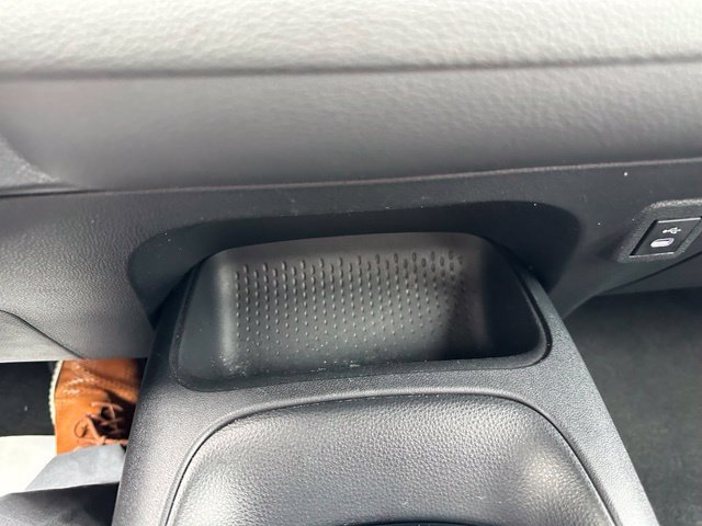 Used 2024 Toyota Corolla LE FWD image 65