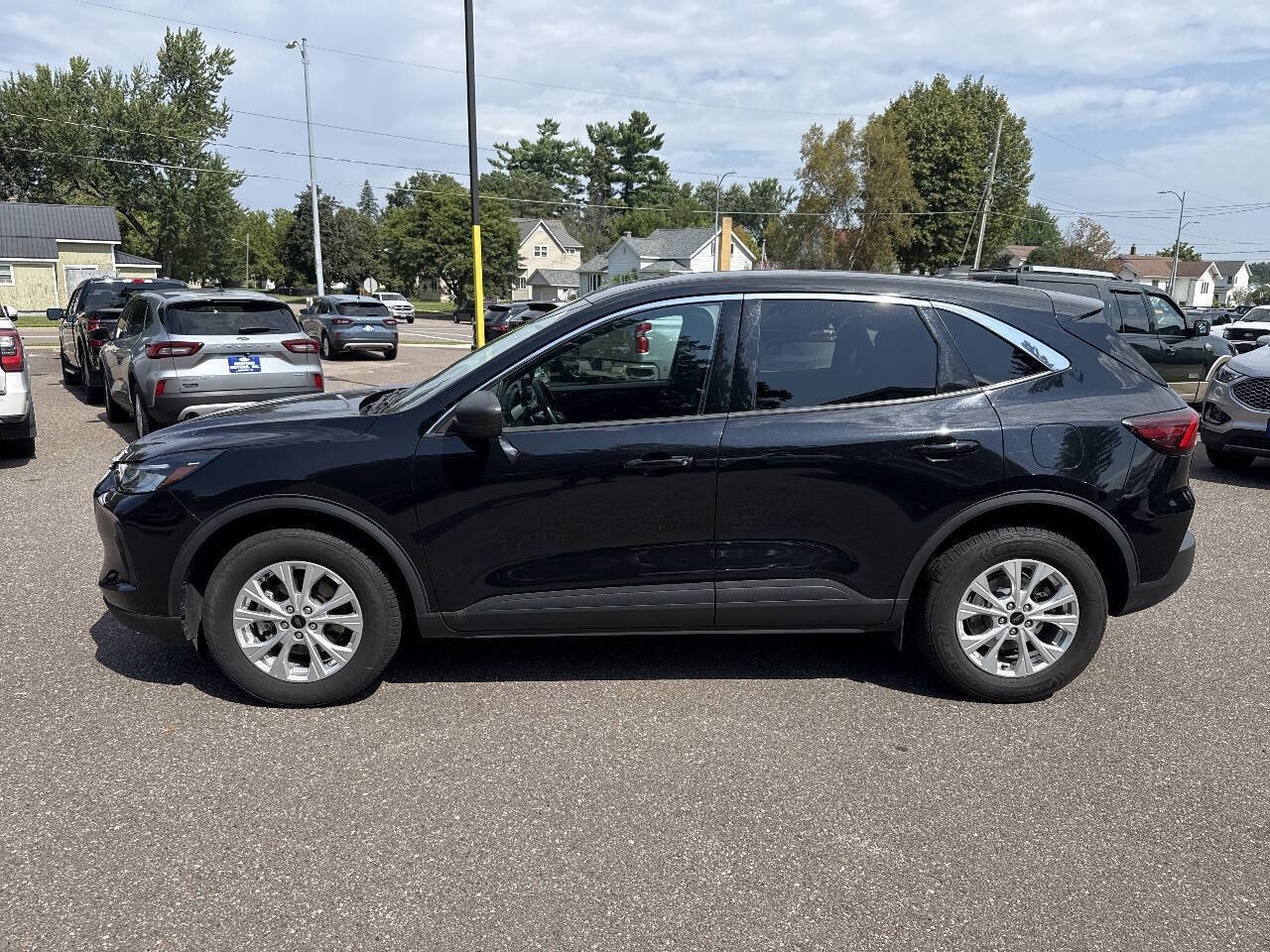 Certified 2024 Ford Escape Active AWD/4WD image 2