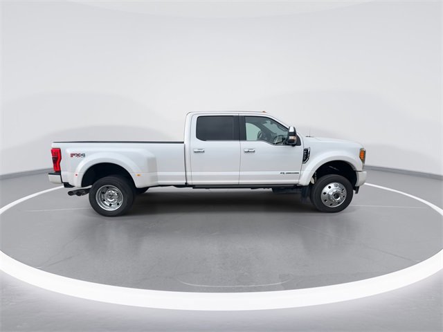 Certified 2017 Ford F450 Platinum w/ Platinum Ultimate Package image 6