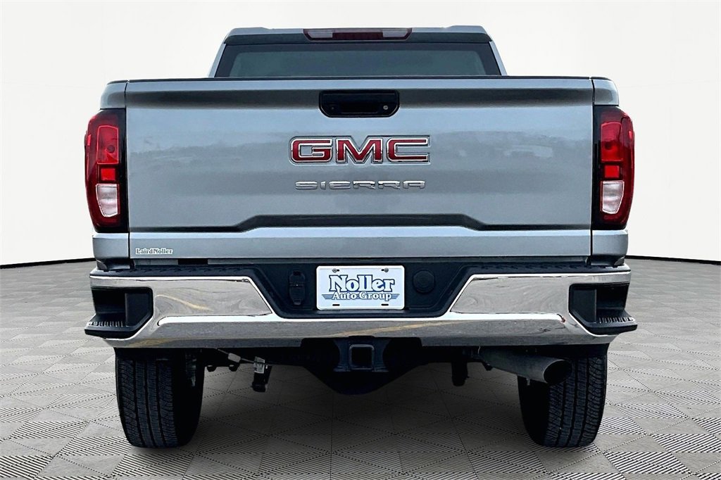 Used 2024 GMC Sierra 2500 Pro image 4