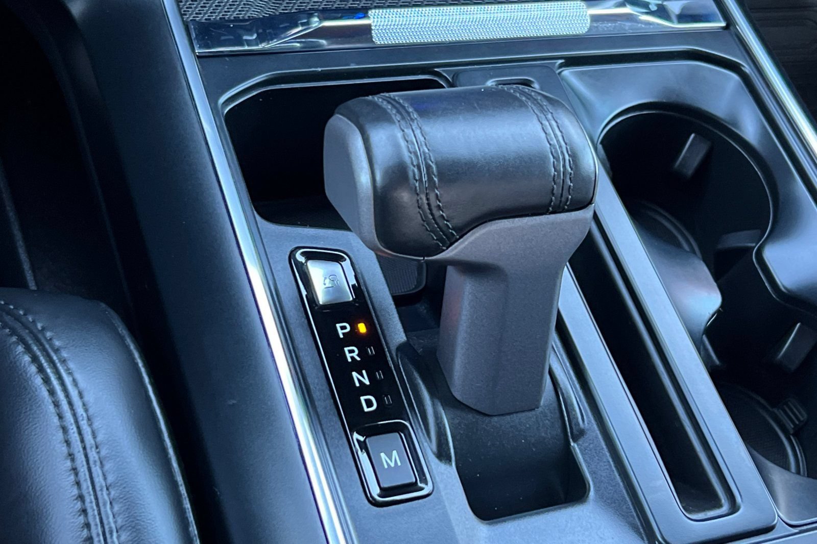 Certified 2023 Ford F150 Raptor w/ Raptor Carbon Fiber Package AWD/4WD image 23