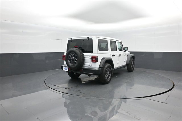 Used 2024 Jeep Wrangler Sport S image 7