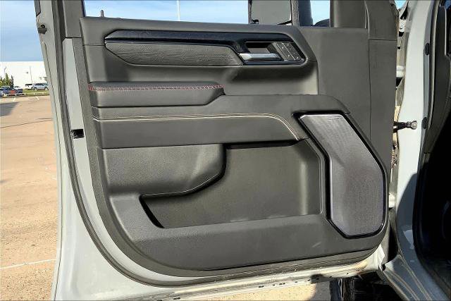 Used 2025 GMC Sierra 2500 AT4X AWD/4WD image 22