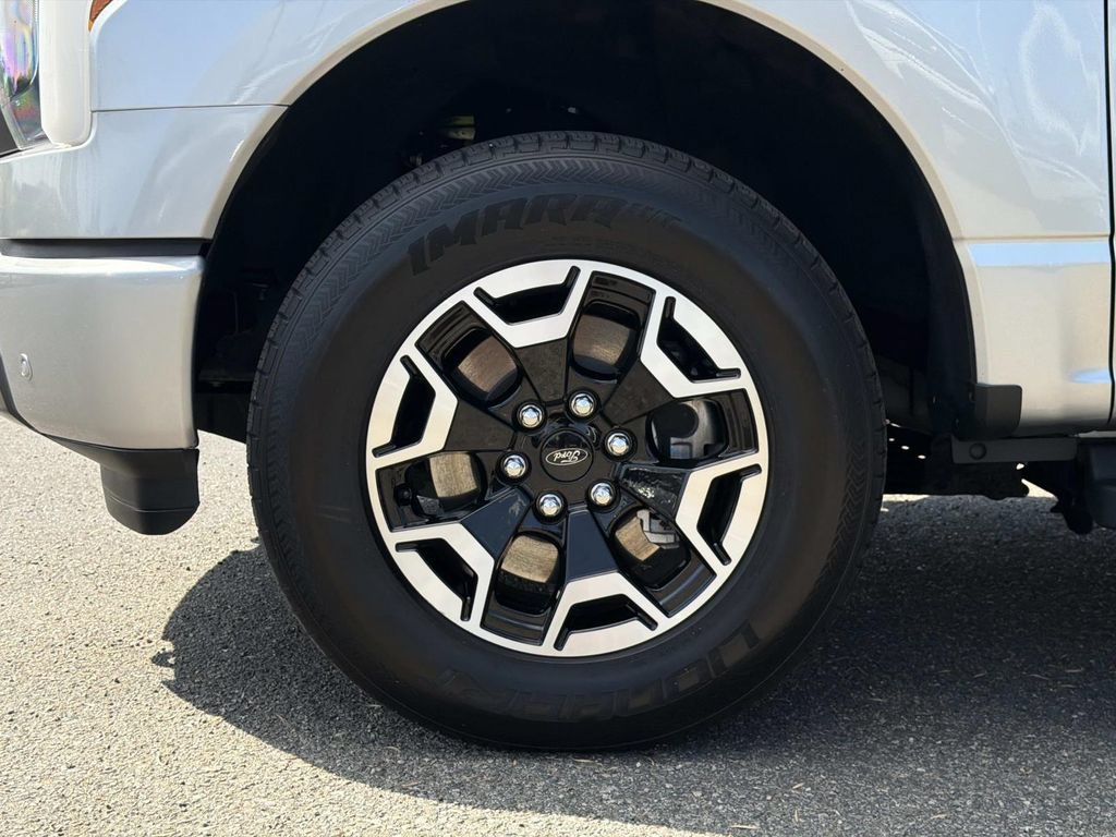 Certified 2023 Ford F150 Lightning XLT AWD/4WD image 28
