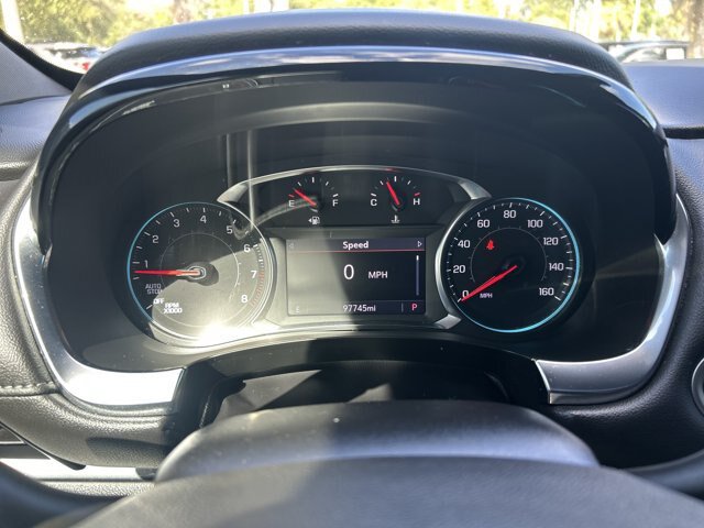 Used 2023 Chevrolet Traverse LT FWD image 30
