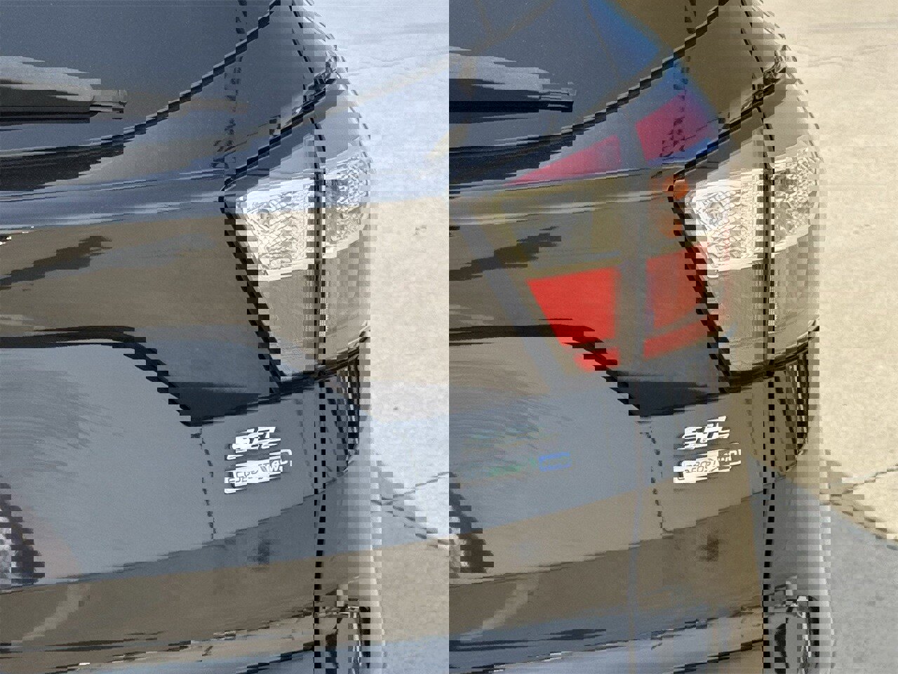 Certified 2018 Ford Escape SEL image 7