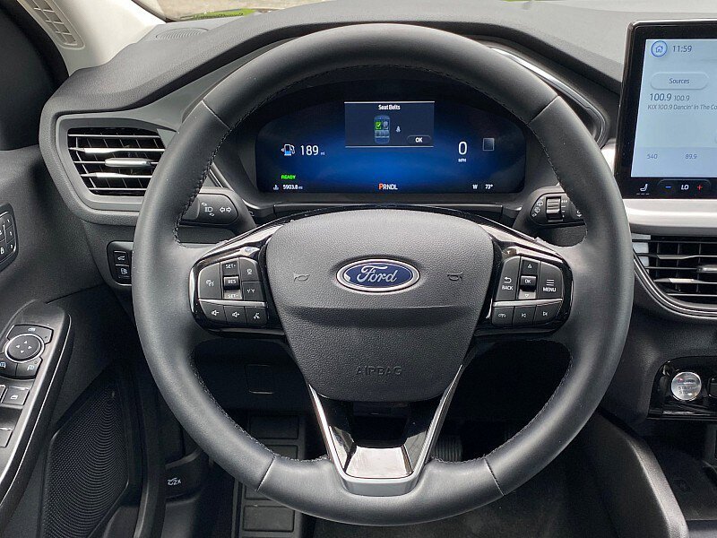 Certified 2025 Ford Escape Platinum AWD/4WD image 19
