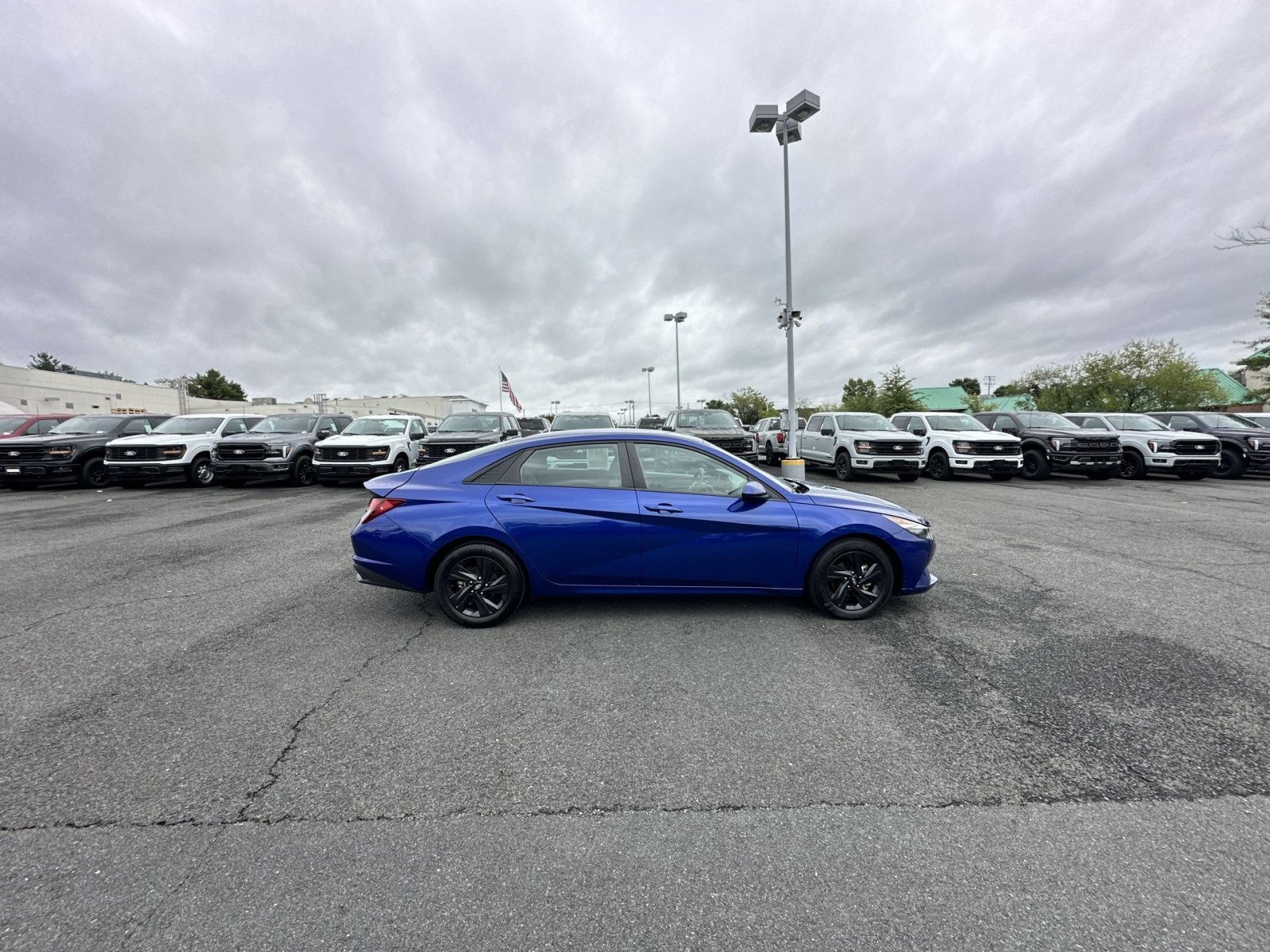 Used 2023 Hyundai Elantra SEL FWD image 12
