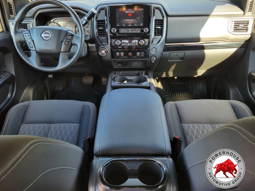 Used 2024 Nissan Titan SV w/ SV Convenience Package RWD image 18