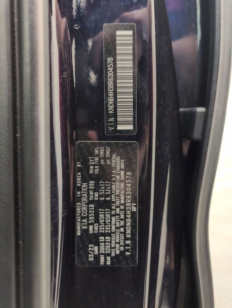 Used 2024 Kia Carnival LX image 48