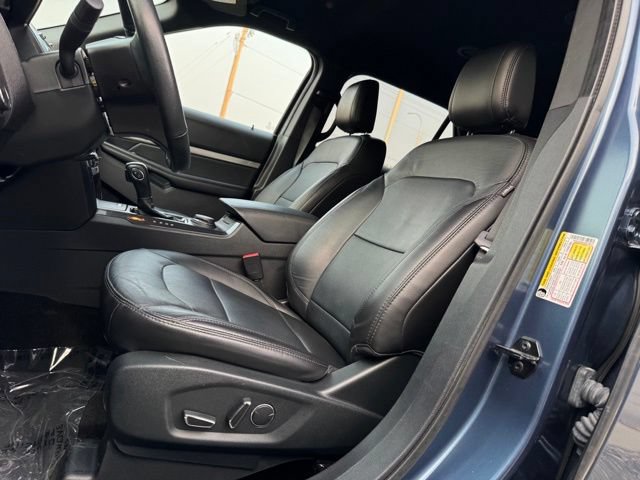 Certified 2018 Ford Explorer XLT w/ Equipment Group 202A AWD/4WD image 5