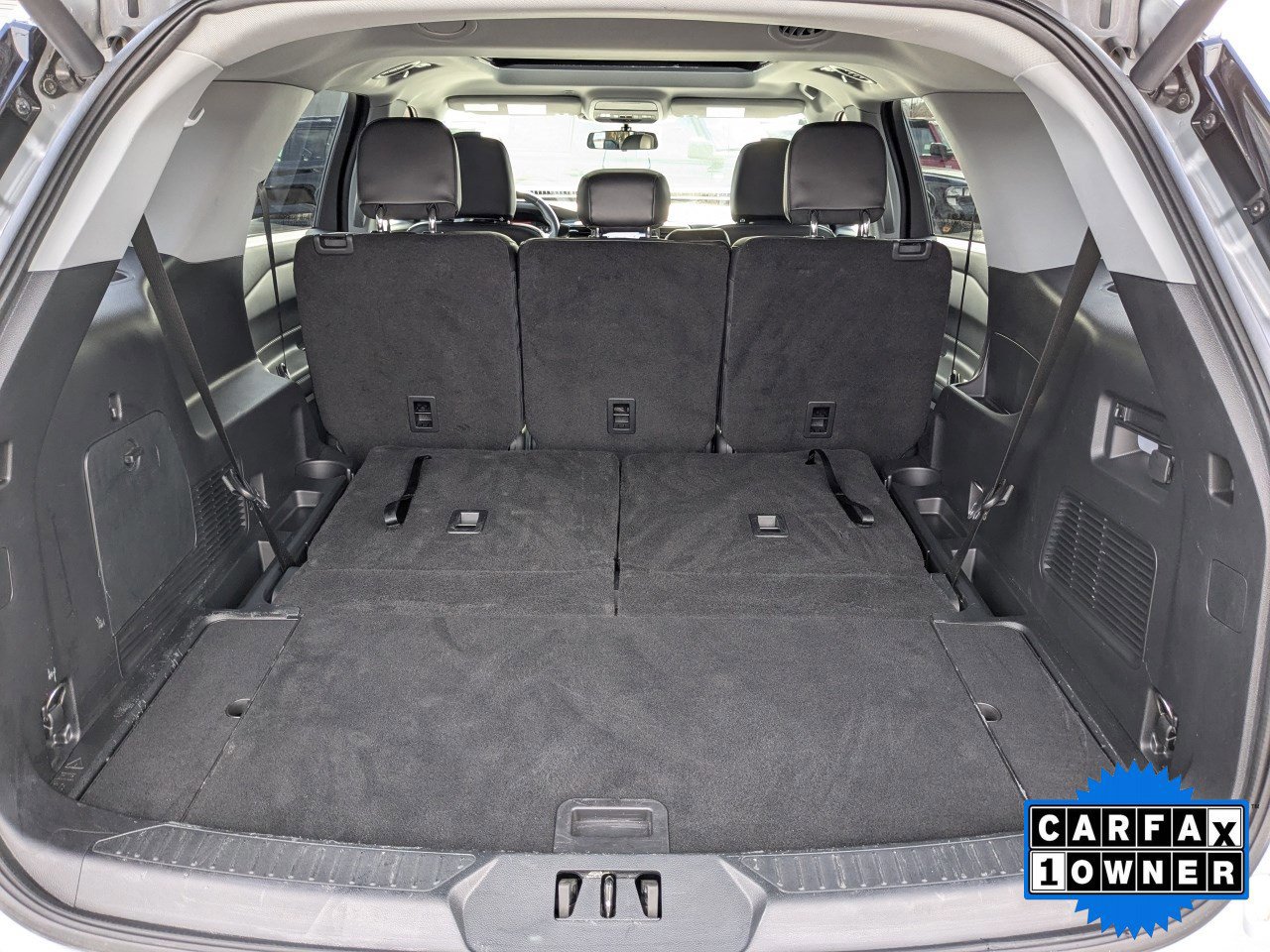 Certified 2022 Ford Explorer XLT w/ Equipment Group 202A image 15