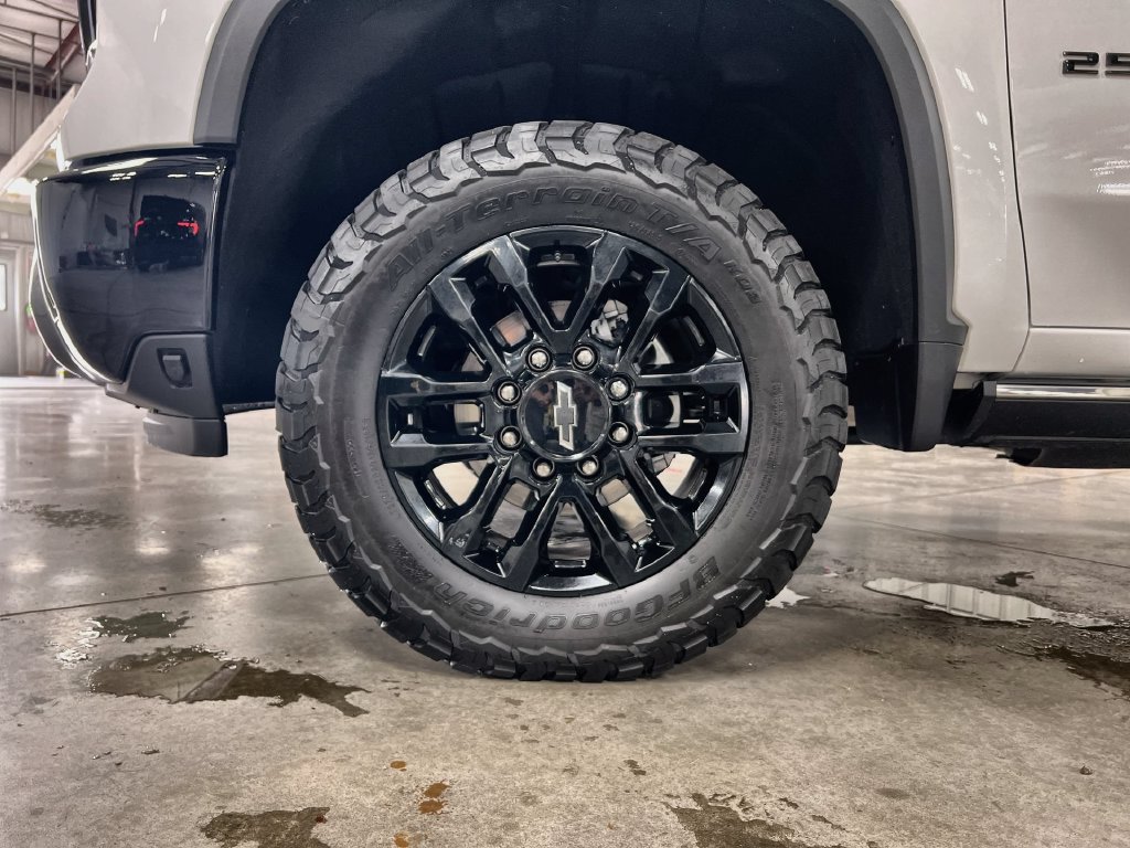 Used 2026 Chevrolet Silverado 2500 LTZ w/ Trail Boss Package AWD/4WD image 11