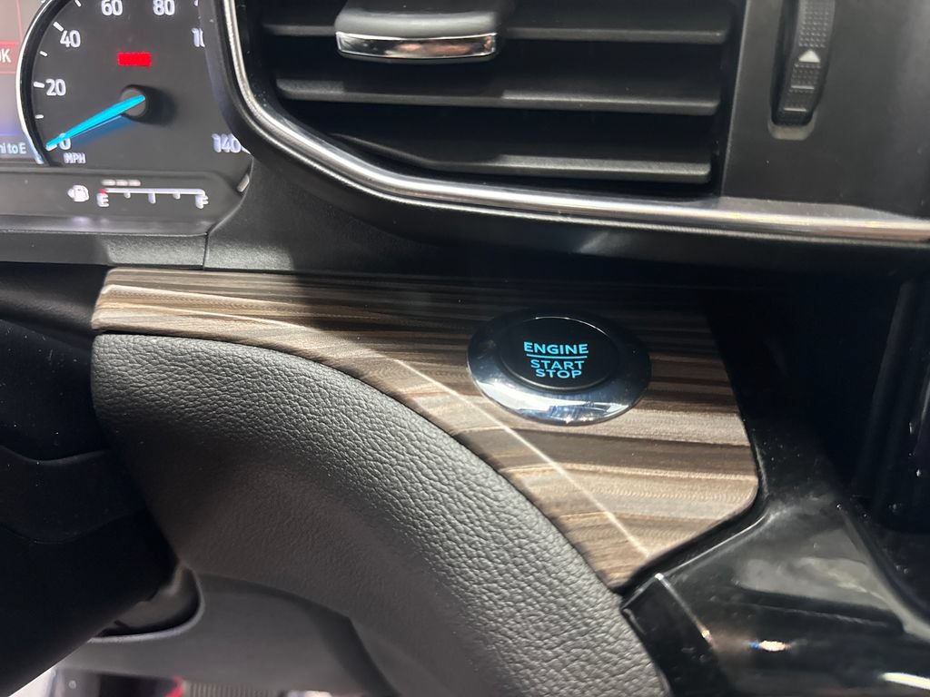 Certified 2023 Ford Explorer Limited w/ Limited Technology Package AWD/4WD image 34