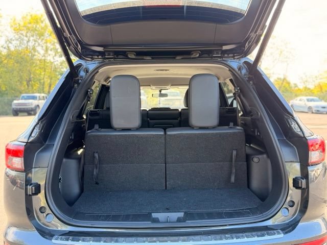 Used 2024 Mitsubishi Outlander AWD image 11