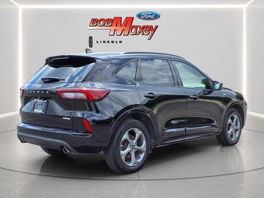 Certified 2024 Ford Escape ST-Line w/ Tech Pack #1 AWD/4WD image 4