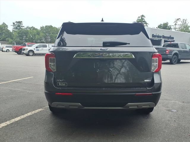 Certified 2020 Ford Explorer XLT w/ Equipment Group 202A AWD/4WD image 6