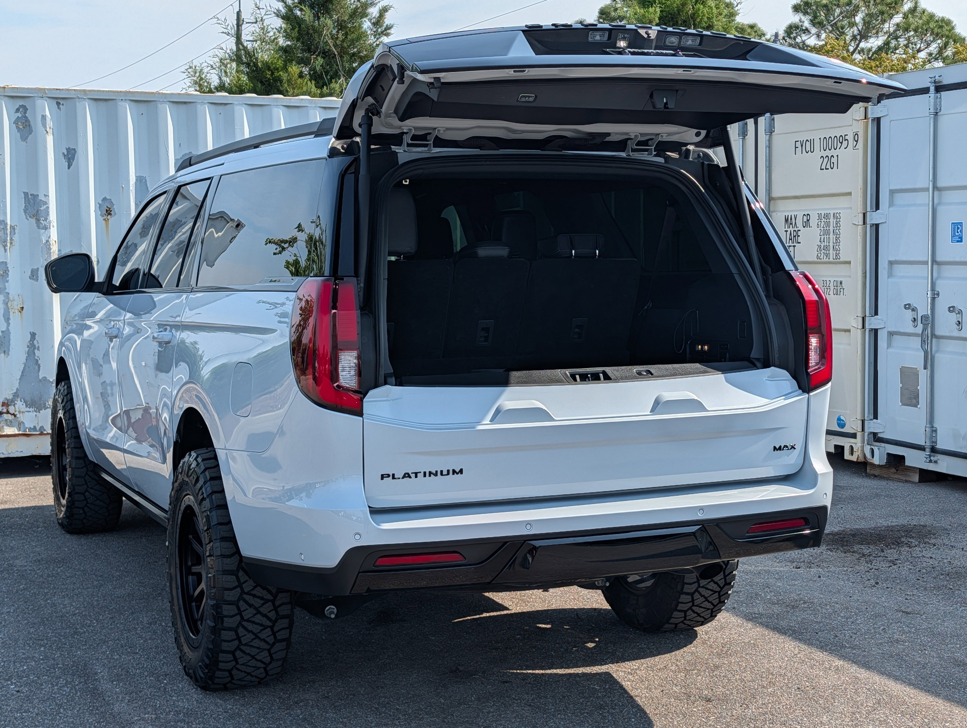 Certified 2025 Ford Expedition Max Platinum w/ Stealth Performance Package AWD/4WD image 13