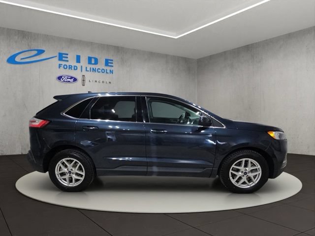 Certified 2022 Ford Edge SEL w/ Convenience Package AWD/4WD image 7