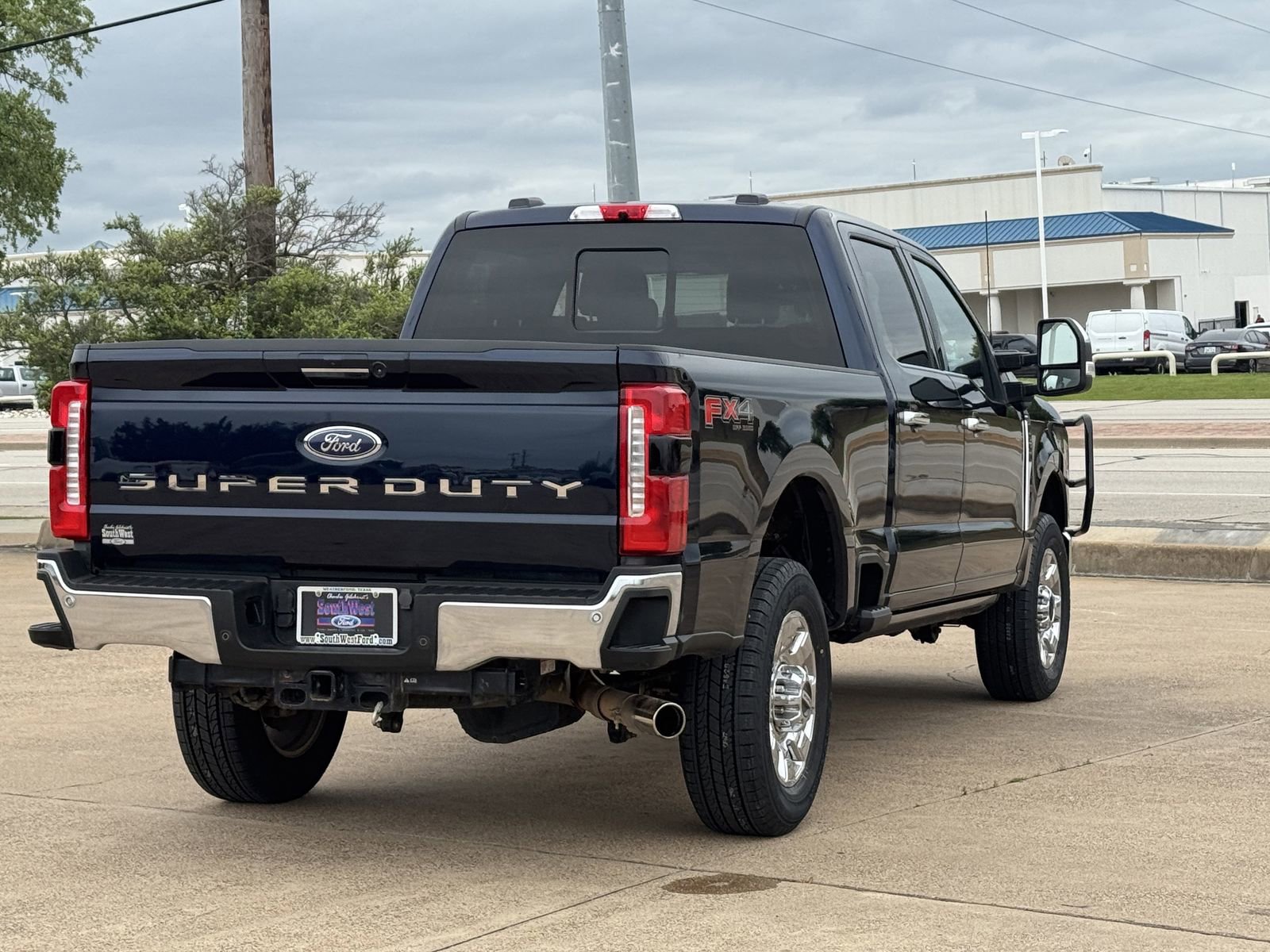 Certified 2024 Ford F250 Lariat w/ Lariat Ultimate Package AWD/4WD image 4