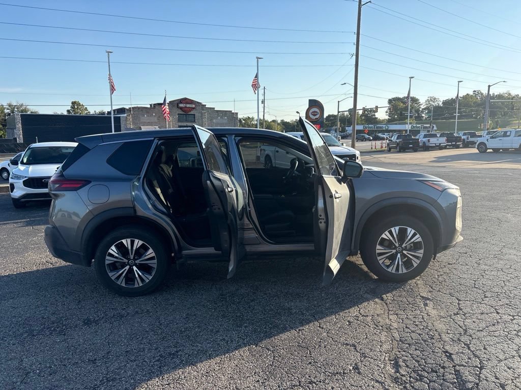 Used 2021 Nissan Rogue SV FWD image 8
