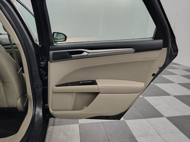 Certified 2019 Ford Fusion SE FWD image 28