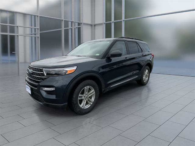 Certified 2023 Ford Explorer XLT w/ Equipment Group 202A image 8