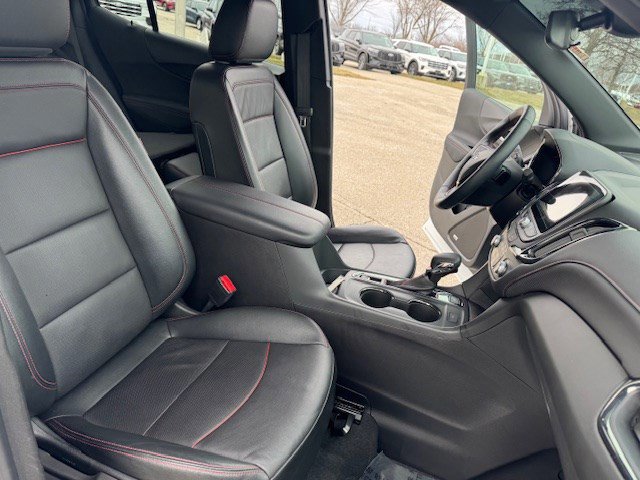 Used 2023 Chevrolet Equinox RS w/ RS Leather Package image 38