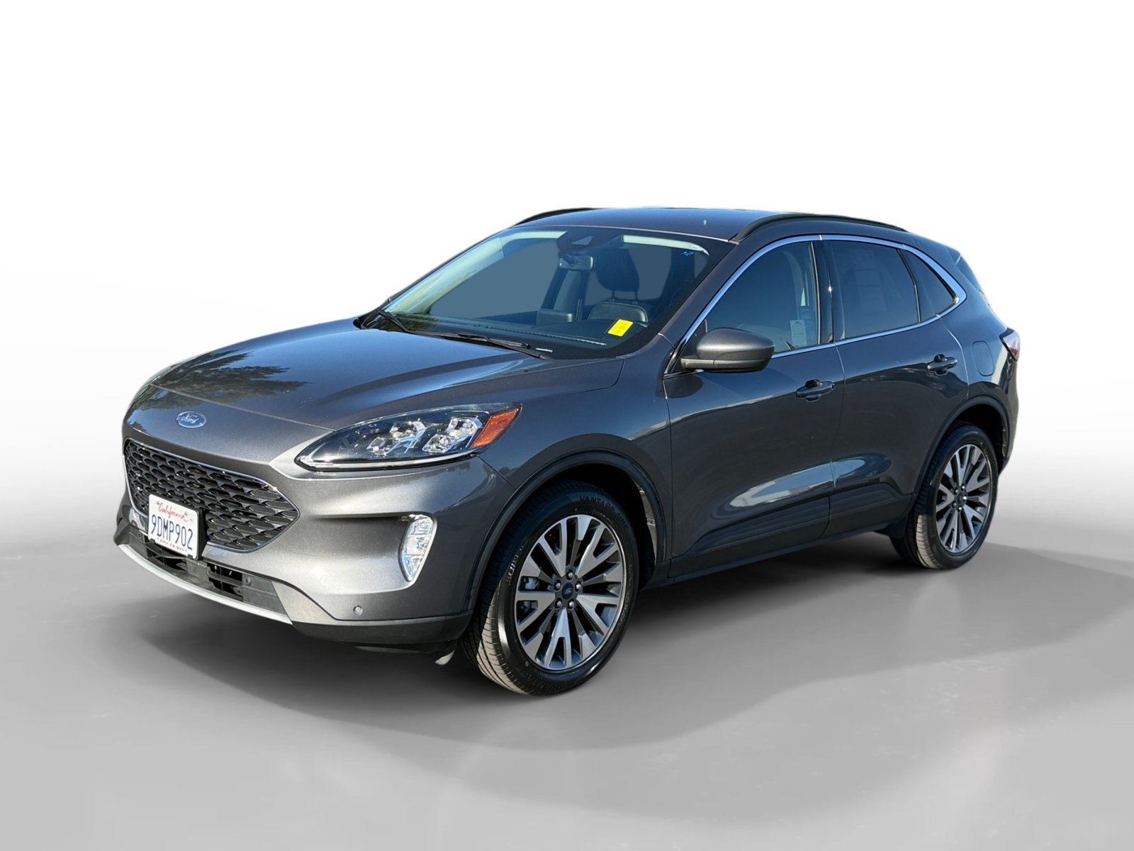 Certified 2022 Ford Escape Titanium AWD/4WD image 1