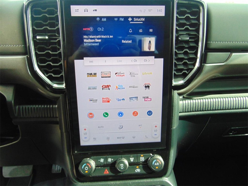 Certified 2024 Ford Ranger Lariat w/ Trailer Tow Package image 19