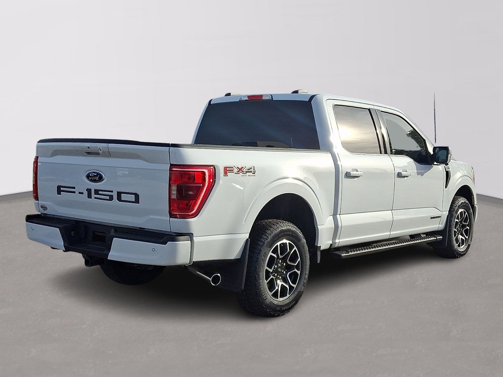 Certified 2023 Ford F150 XLT w/ Equipment Group 302A High image 6