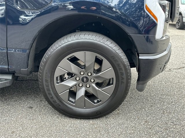 Certified 2023 Ford F150 Lightning Lariat w/ Tow Technology Package image 13