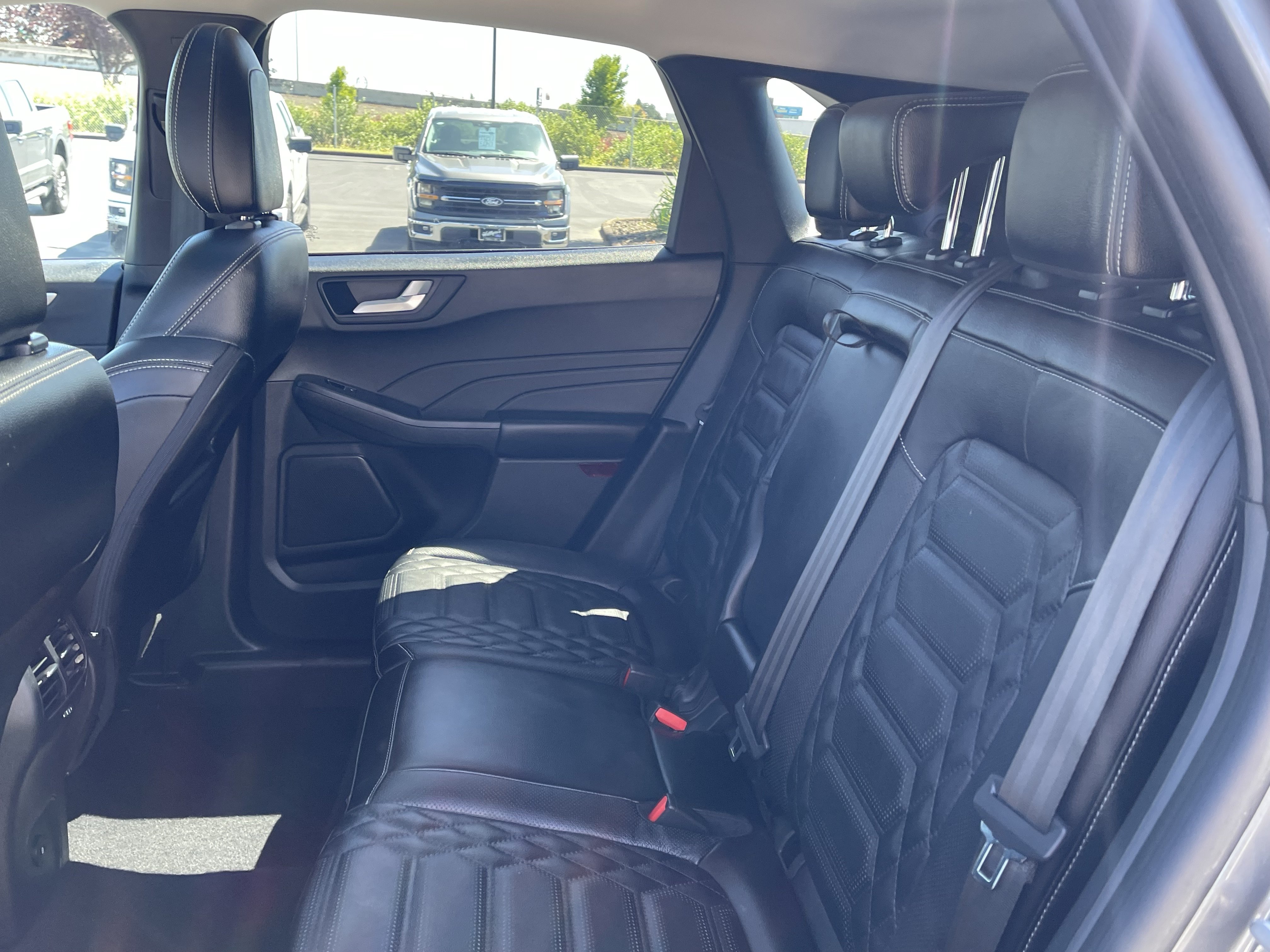 Certified 2023 Ford Escape Platinum w/ Premium Technology Package AWD/4WD image 12