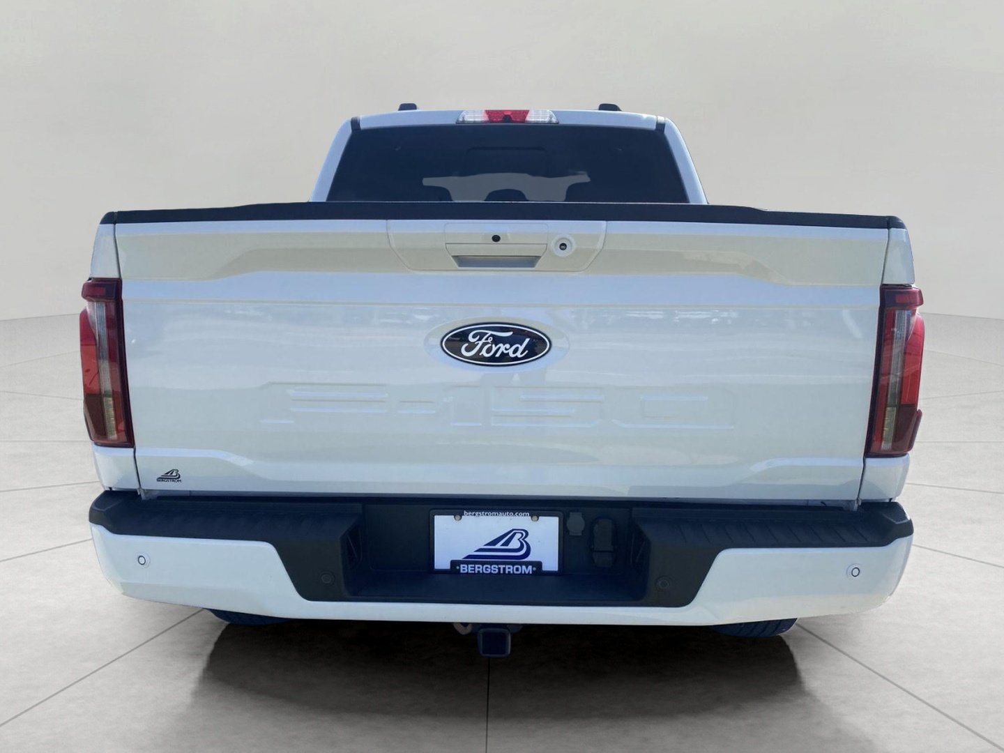 Certified 2024 Ford F150 Platinum w/ FX4 Off-Road Package AWD/4WD image 11