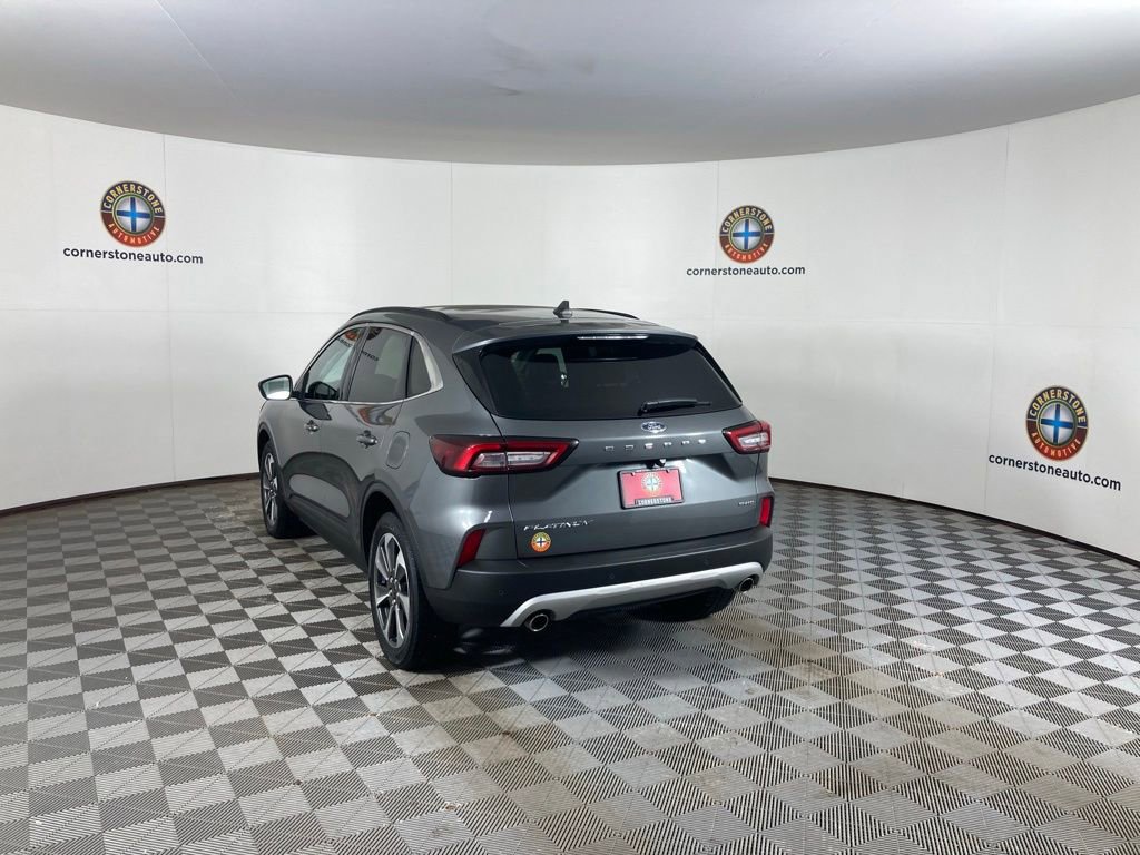 Certified 2023 Ford Escape Platinum image 21