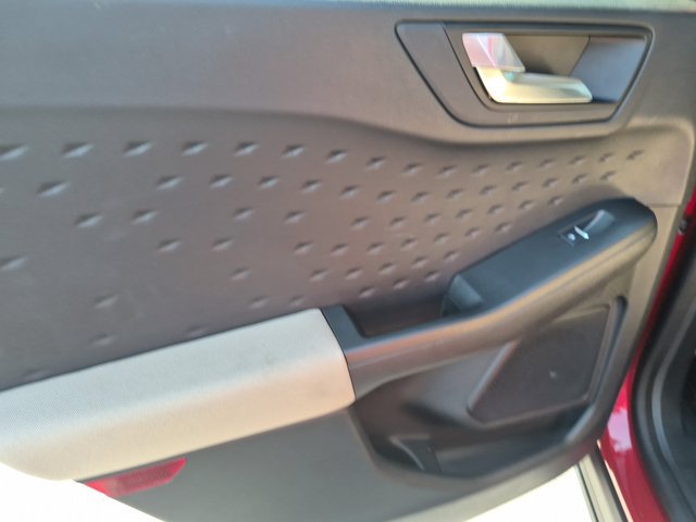 Certified 2020 Ford Escape SE FWD image 29
